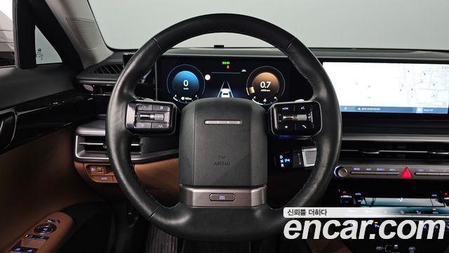 Hyundai Grandeur (GN7) 2,5 Gasoline 2WD Premium 2023 — фото 13