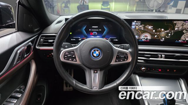 BMW i4 eDrive40 M Sports Pro 2023 — фото 13