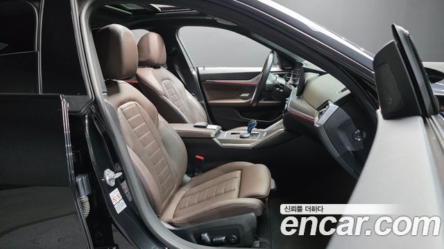 BMW i4 eDrive40 M Sports Pro 2023 — фото 26