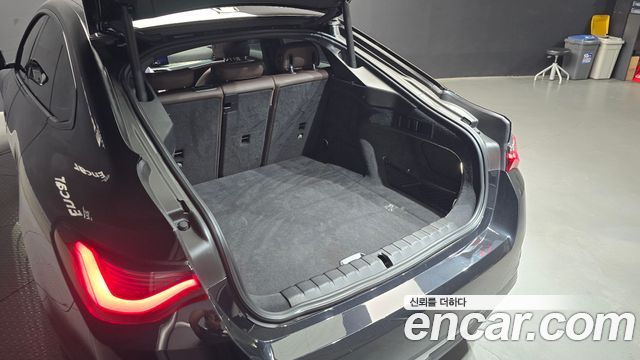 BMW i4 eDrive40 M Sports Pro 2023 — фото 31