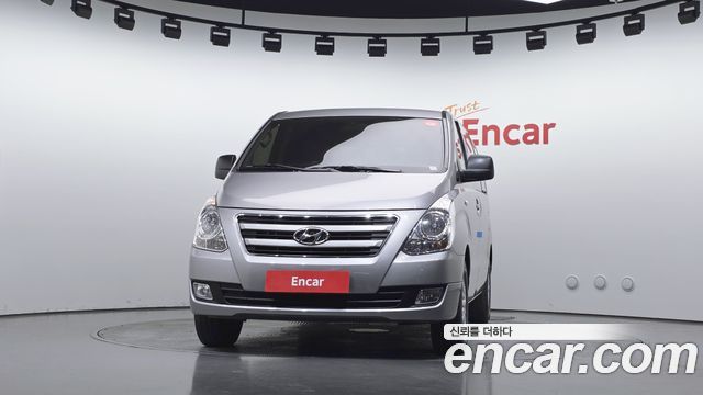 Hyundai Grand Starex 3-Seater VAN Smart 2018 — фото 3