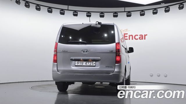 Hyundai Grand Starex 3-Seater VAN Smart 2018 — фото 4