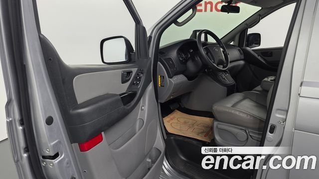Hyundai Grand Starex 3-Seater VAN Smart 2018 — фото 10