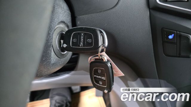 Hyundai Grand Starex 3-Seater VAN Smart 2018 — фото 16