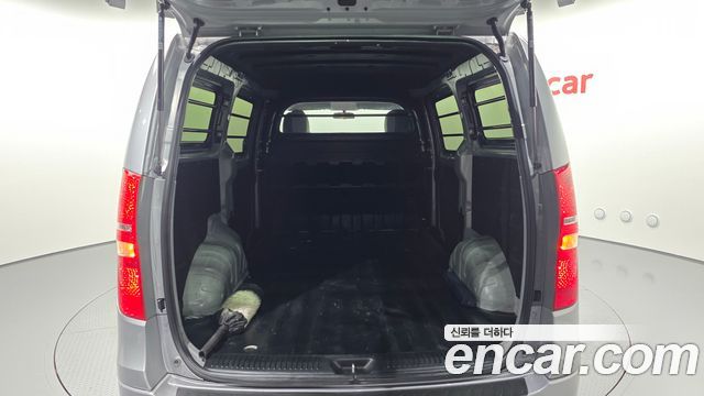 Hyundai Grand Starex 3-Seater VAN Smart 2018 — фото 17