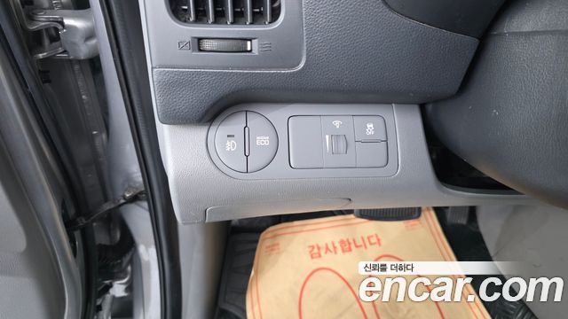 Hyundai Grand Starex 3-Seater VAN Smart 2018 — фото 19