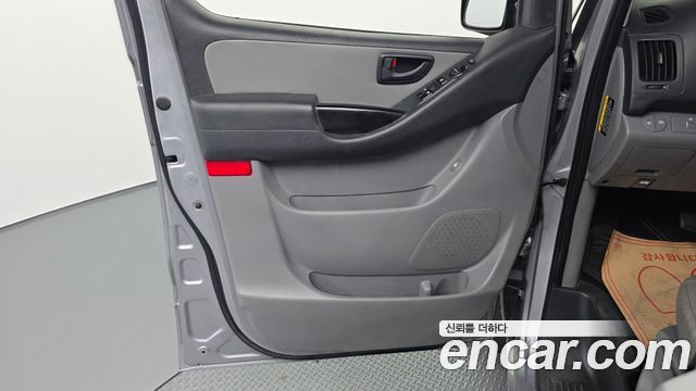 Hyundai Grand Starex 3-Seater VAN Smart 2018 — фото 24