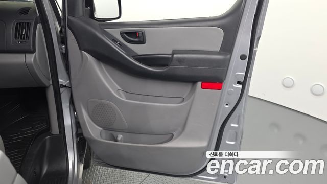 Hyundai Grand Starex 3-Seater VAN Smart 2018 — фото 25