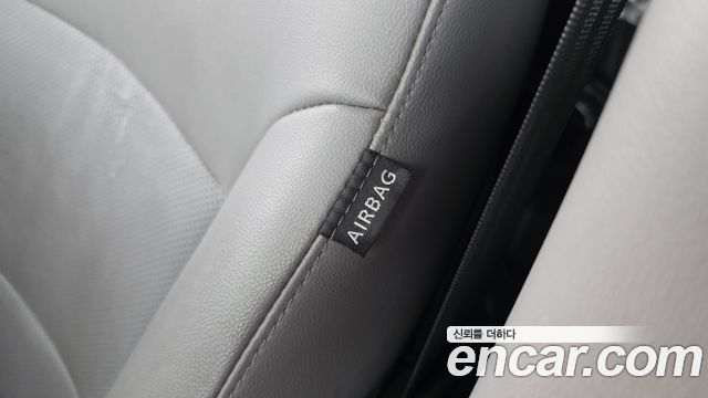 Hyundai Grand Starex 3-Seater VAN Smart 2018 — фото 28