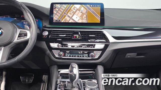 BMW 5 Series (G30) 530i M Sport Package 2023 — фото 13