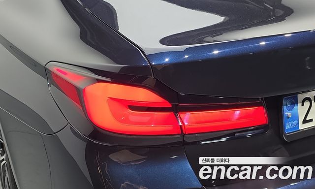 BMW 5 Series (G30) 530i M Sport Package 2023 — фото 23