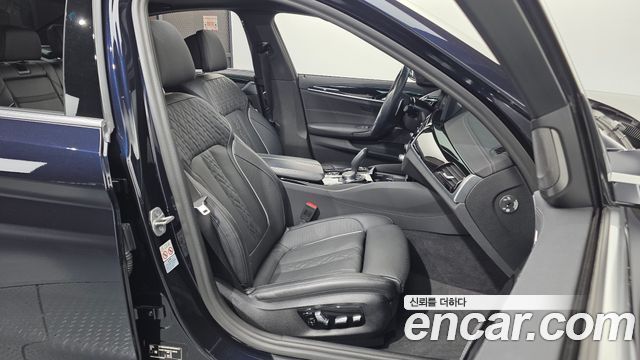 BMW 5 Series (G30) 530i M Sport Package 2023 — фото 26