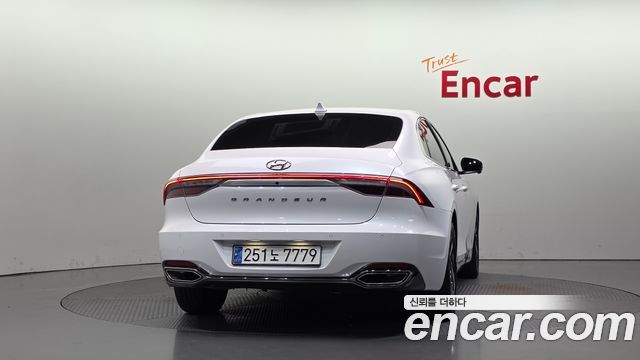 Hyundai Grandeur Hybrid (IG) Exclusive 2021 — фото 4