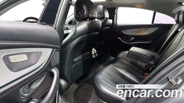 Mercedes-Benz CLS-Class (C257) CLS400d 4MATIC 2019 — фото 11