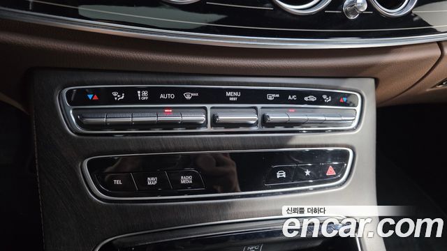 Mercedes-Benz E-Class (W213) E450 4MATIC Exclusive 2021 — фото 32