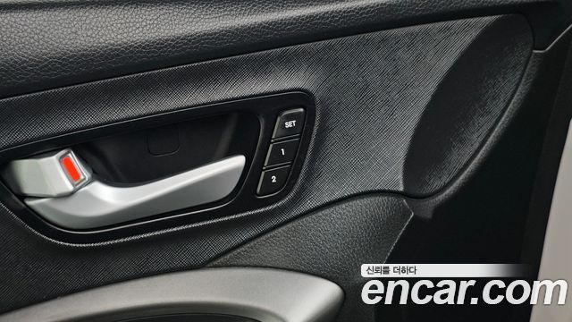 Hyundai Santa Fe (DM) Diesel(e-VGT) 2.2 2WD Exclusive 2015 — фото 32