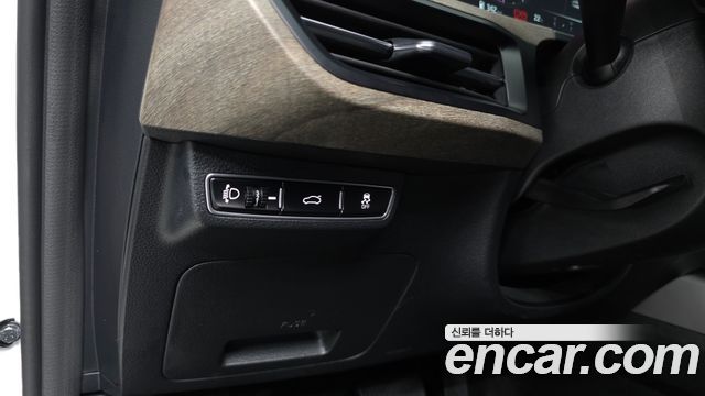 Kia K8 2.5 Gasoline 2WD Noblesse 2022 — фото 12