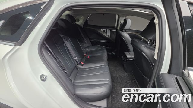 Kia K8 2.5 Gasoline 2WD Noblesse 2022 — фото 18