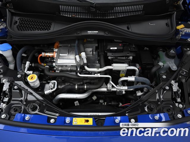 MINI Cooper Electric (IV) SE Classic 2024 — фото 6