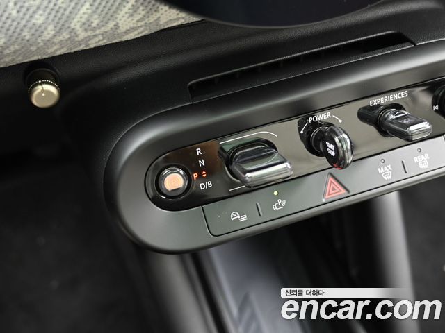 MINI Cooper Electric (IV) SE Classic 2024 — фото 9