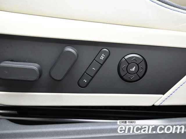MINI Cooper Electric (IV) SE Classic 2024 — фото 20