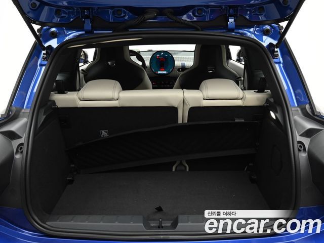 MINI Cooper Electric (IV) SE Classic 2024 — фото 24