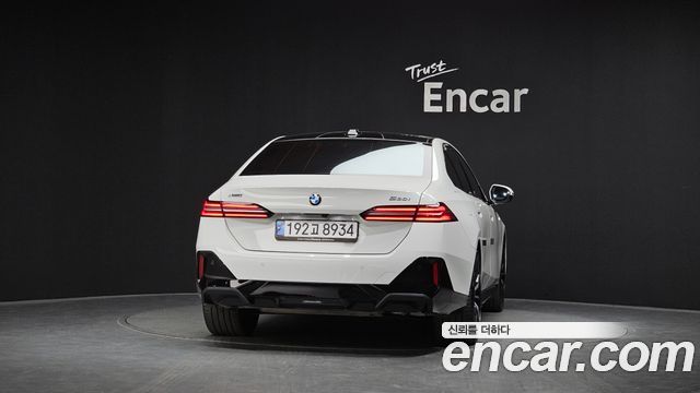 BMW 5 Series (G60) 530i xDrive M Sport 2025 — фото 4