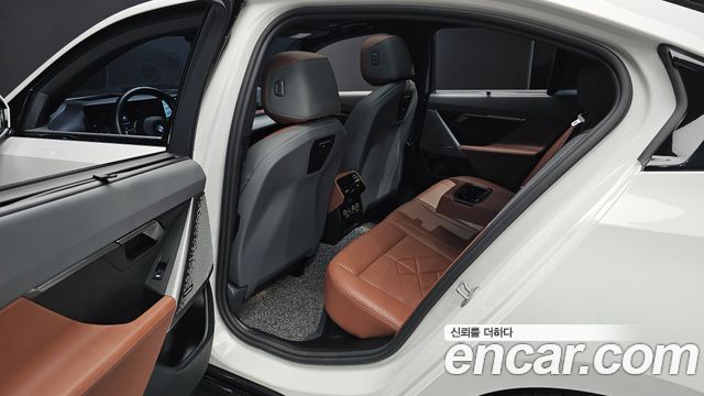 BMW 5 Series (G60) 530i xDrive M Sport 2025 — фото 12