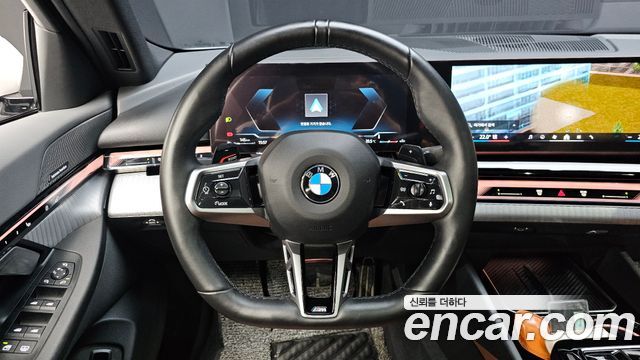 BMW 5 Series (G60) 530i xDrive M Sport 2025 — фото 13