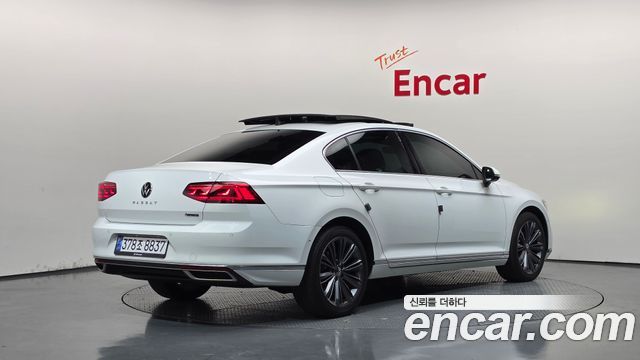 Volkswagen Passat GT (B8) 2.0 TDI 4Motion Prestige 2022 — фото 2