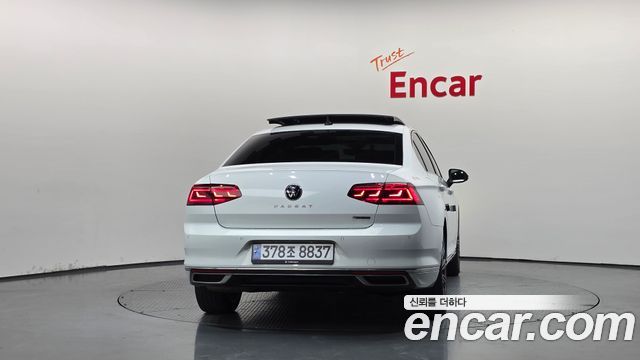Volkswagen Passat GT (B8) 2.0 TDI 4Motion Prestige 2022 — фото 4