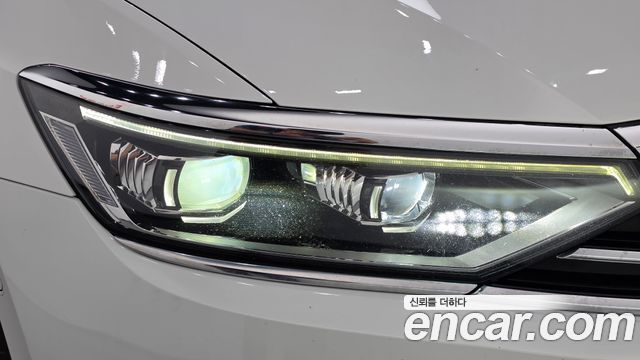 Volkswagen Passat GT (B8) 2.0 TDI 4Motion Prestige 2022 — фото 22