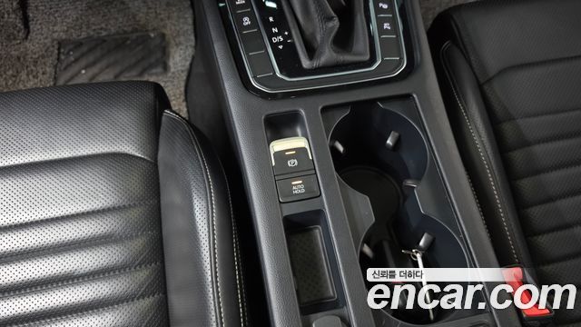 Volkswagen Passat GT (B8) 2.0 TDI 4Motion Prestige 2022 — фото 27