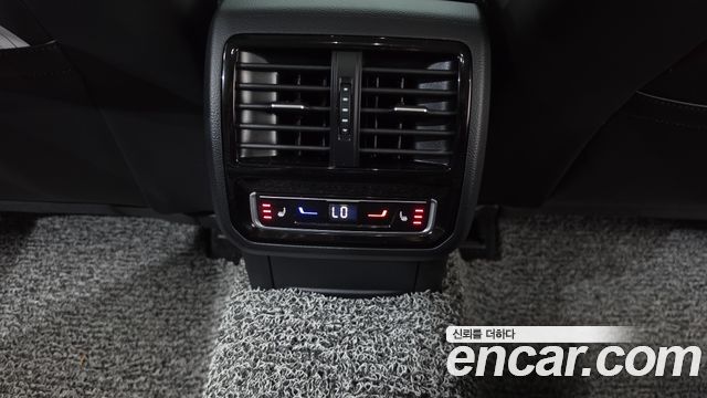 Volkswagen Passat GT (B8) 2.0 TDI 4Motion Prestige 2022 — фото 33