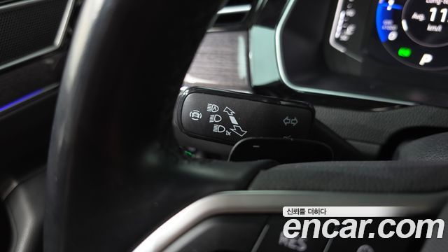 Volkswagen Passat GT (B8) 2.0 TDI 4Motion Prestige 2022 — фото 36