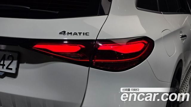 Mercedes-Benz GLC-Class (X254) GLC300 4MATIC AMG Line 2023 — фото 23