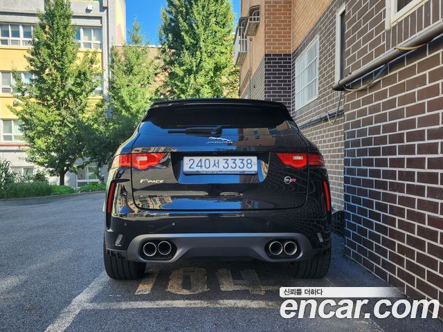 Jaguar F-PACE 5.0 SVR 2020 — фото 5