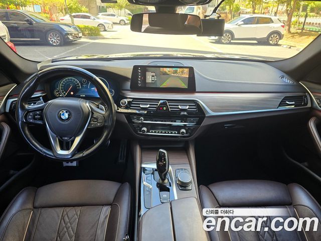 BMW 5 Series (G30) 520d xDrive M Sport Package Plus 2017 — фото 15