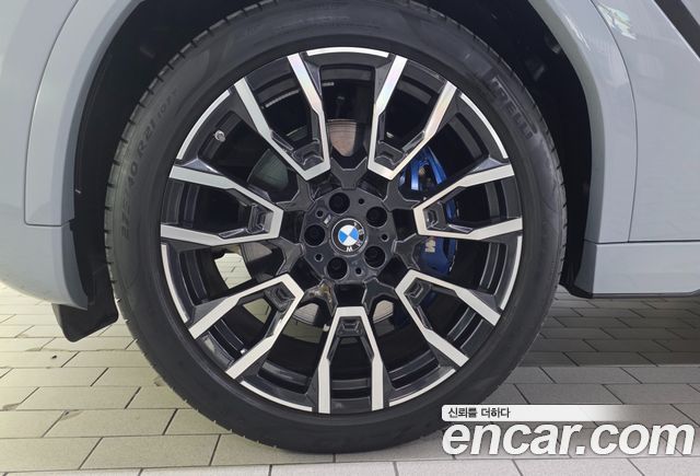 BMW X6 (G06) xDrive40i M Sport 2025 — фото 5