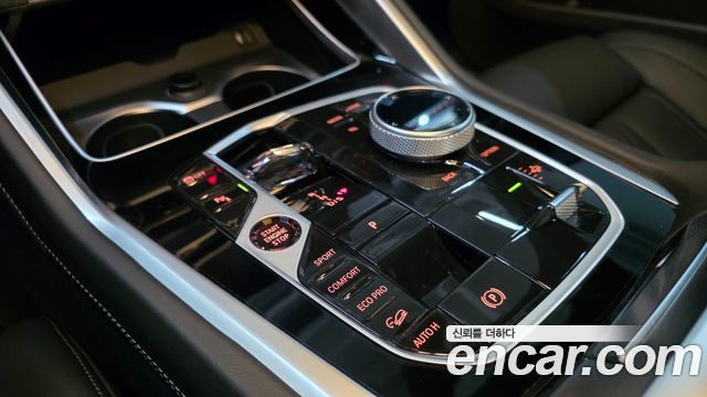 BMW X6 (G06) xDrive40i M Sport 2025 — фото 17