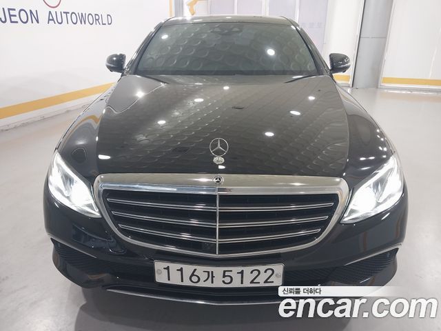 Mercedes-Benz E-Class (W213) E300 4MATIC Exclusive 2019 — фото 2