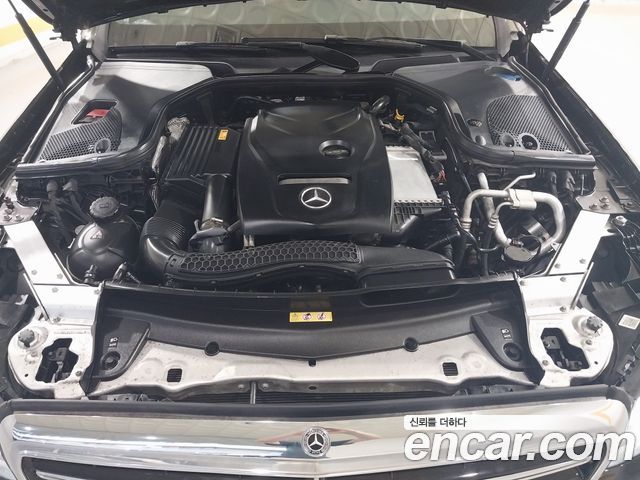 Mercedes-Benz E-Class (W213) E300 4MATIC Exclusive 2019 — фото 23