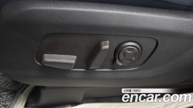 Kia Carnival (IV) HEV 9seater Gravity 2025 — фото 37