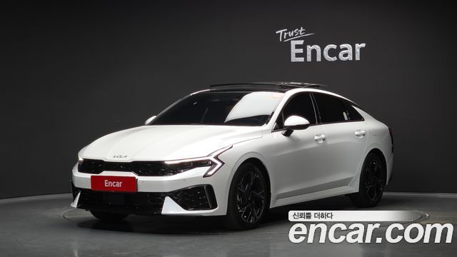 Kia K5 (III) 2.0 Noblesse 2024 — фото 1