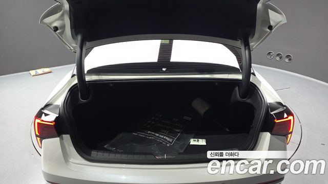 Kia K5 (III) 2.0 Noblesse 2024 — фото 20