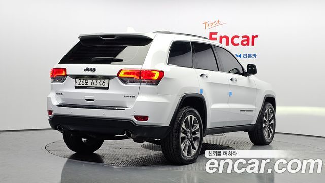 Jeep Grand Cherokee 3.6 Limited WK2 2018 — фото 2