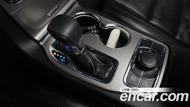 Jeep Grand Cherokee 3.6 Limited WK2 2018 — фото 9