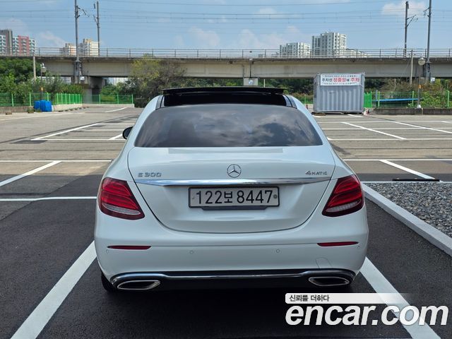 Mercedes-Benz E-Class (W213) E300 4MATIC Avnatgarde 2017 — фото 3