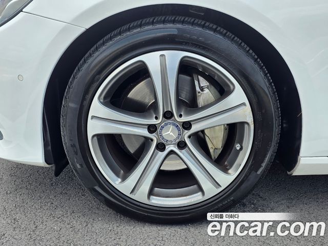 Mercedes-Benz E-Class (W213) E300 4MATIC Avnatgarde 2017 — фото 5