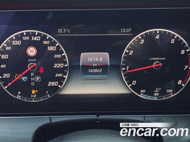 Mercedes-Benz E-Class (W213) E300 4MATIC Avnatgarde 2017 — фото 8